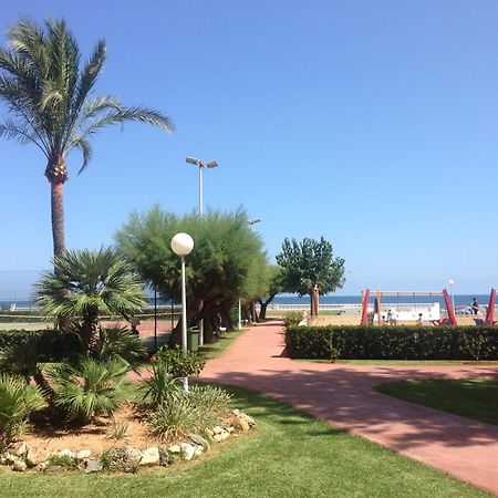 LA NARANJAA primera linea de PLAYA con WIFI y PARKING GRATIS Dénia Exterior foto