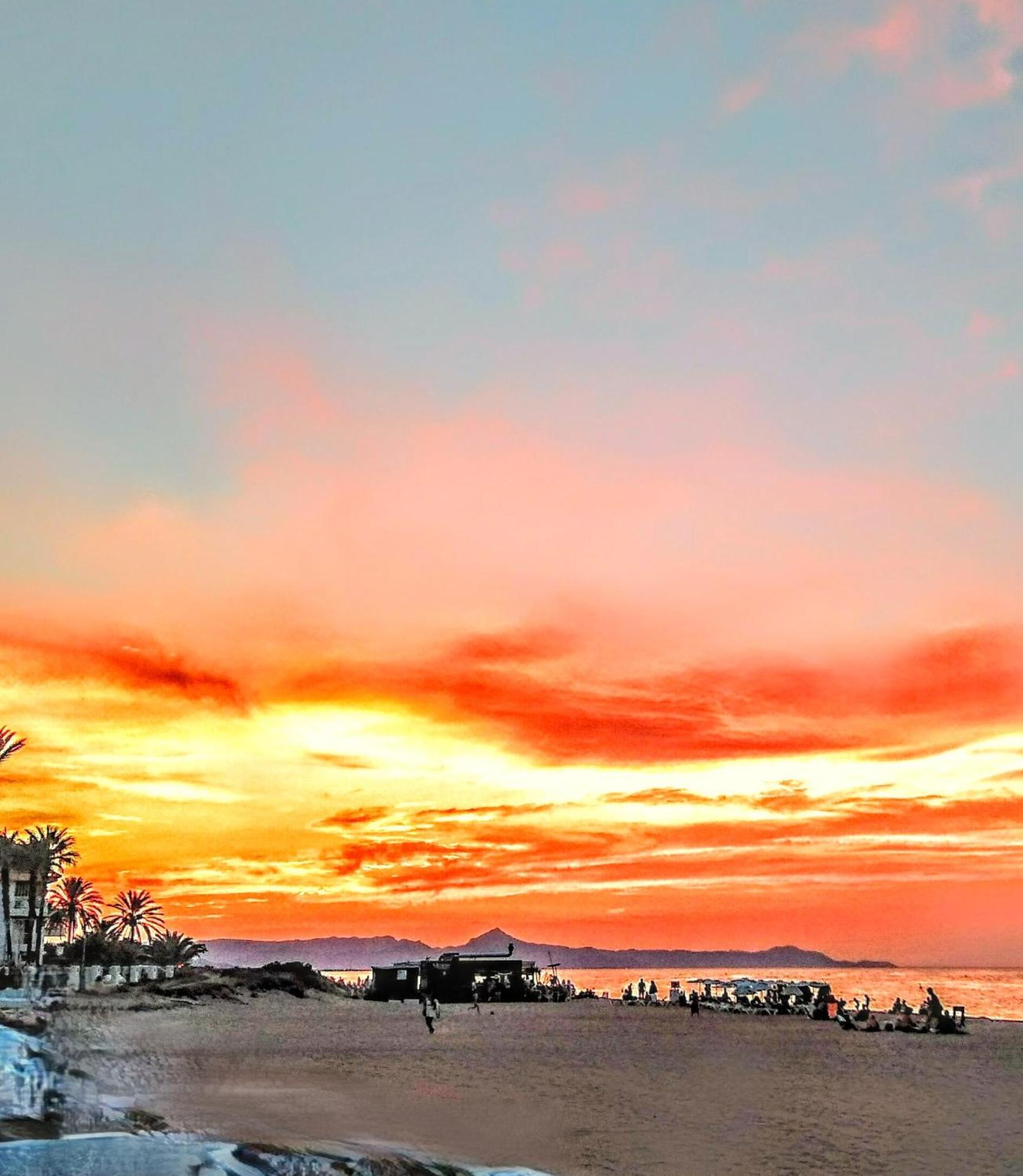 LA NARANJAA primera linea de PLAYA con WIFI y PARKING GRATIS Dénia Exterior foto